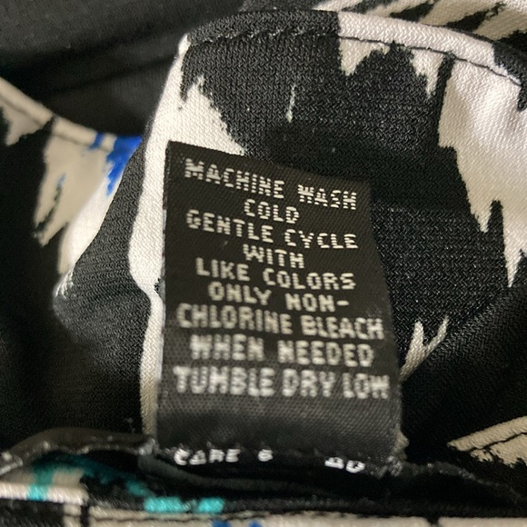 Alfani Top/Blouse Women Size XL Black White & Blue Button Placket Cap Sleeve - Picture 9 of 9